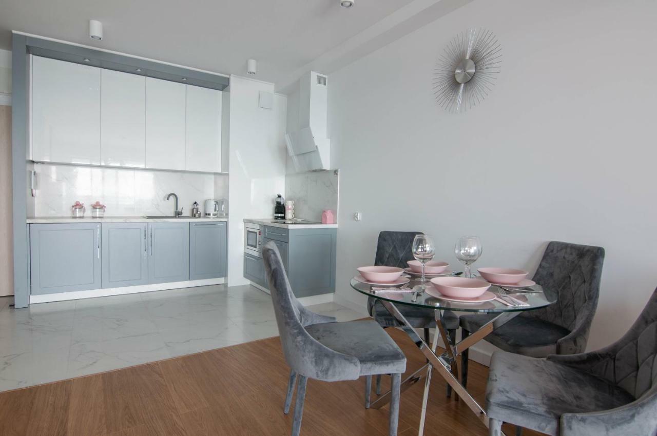 Apartament Sailor Z Widokiem Na Morze - Nadmorski Luksus Устроне-Морске Экстерьер фото